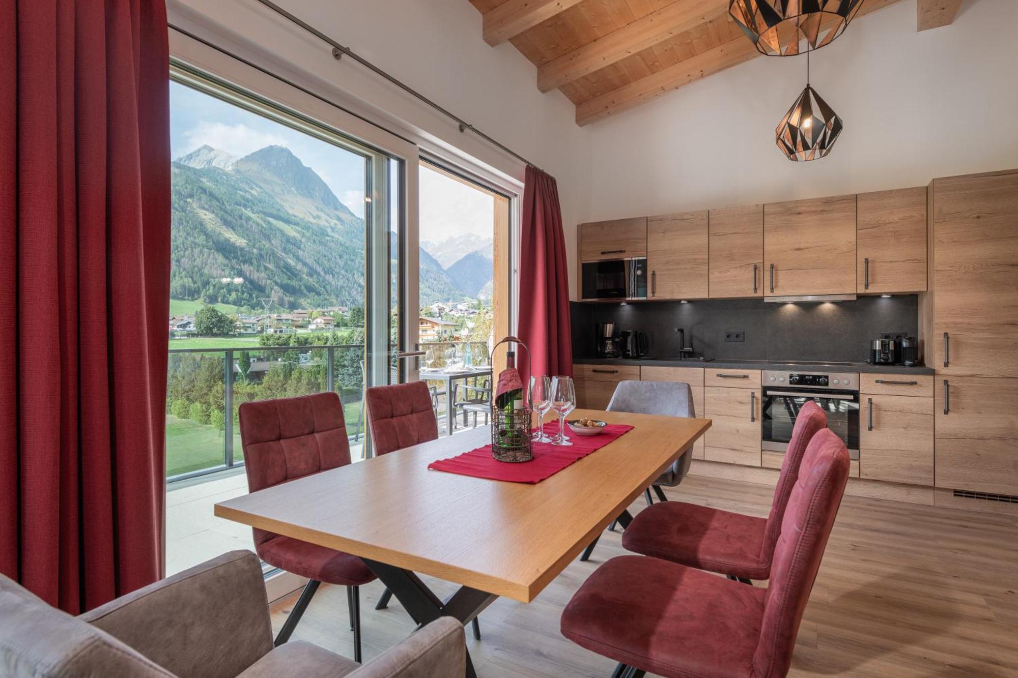 Alpenparks Montana Apartments Matrei in Osttirol Zimmer foto