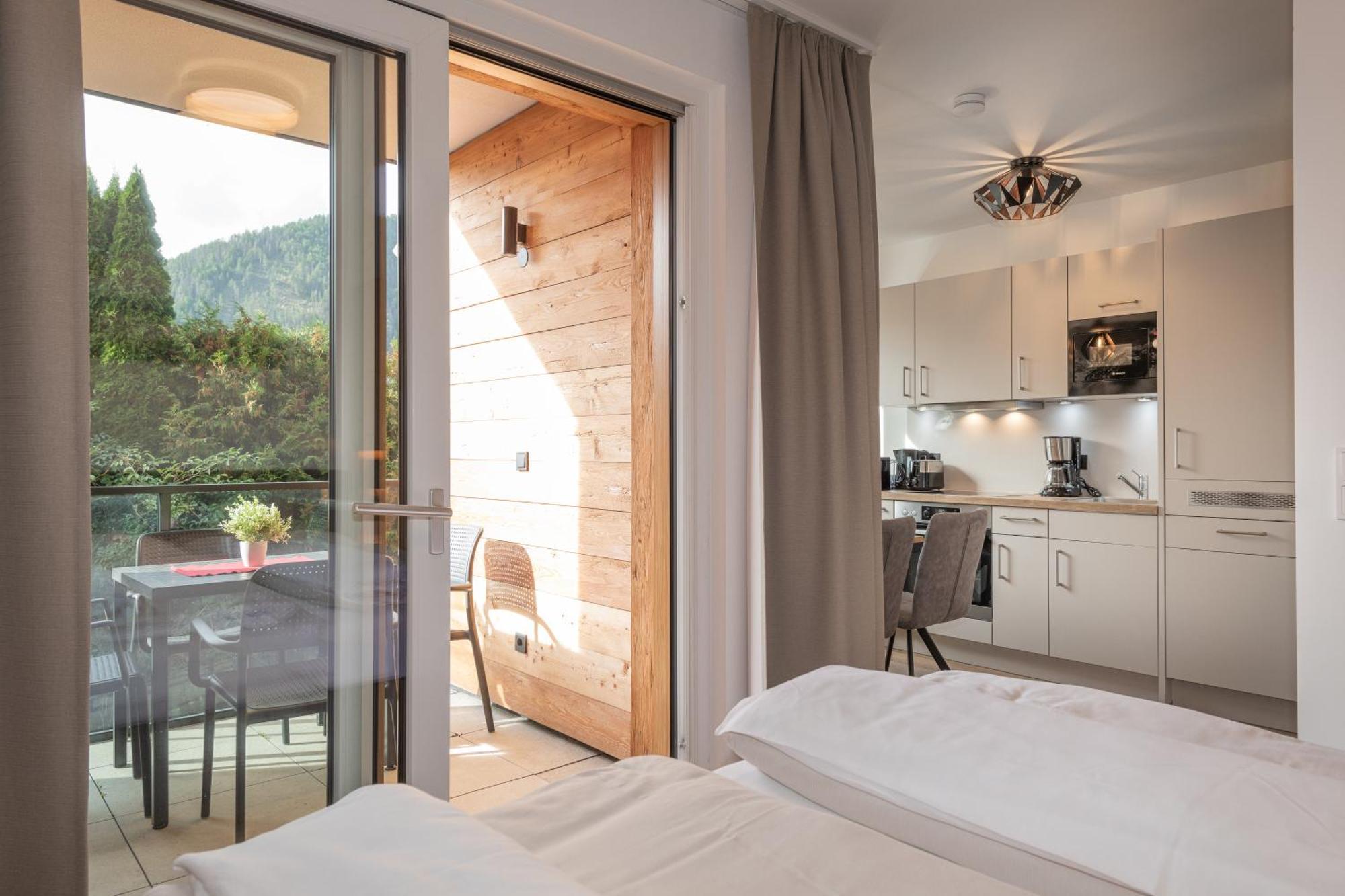 Alpenparks Montana Apartments Matrei in Osttirol Zimmer foto